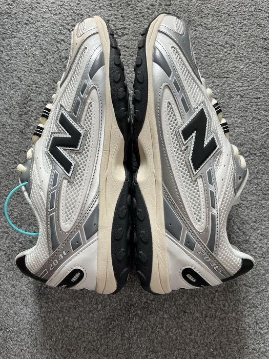 New Balance 204L