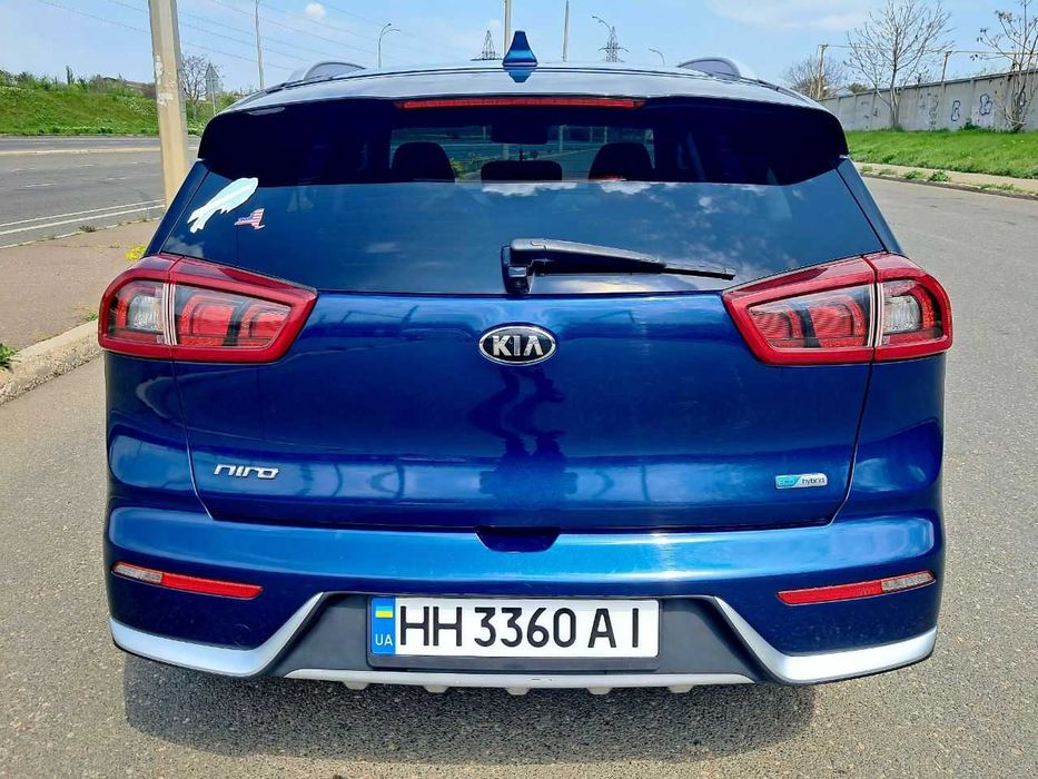 Kia Niro гибрид 1.6