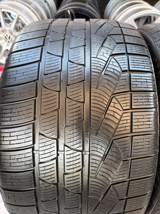 Шини Pirelli 305/30/R21 - 265/35/R21