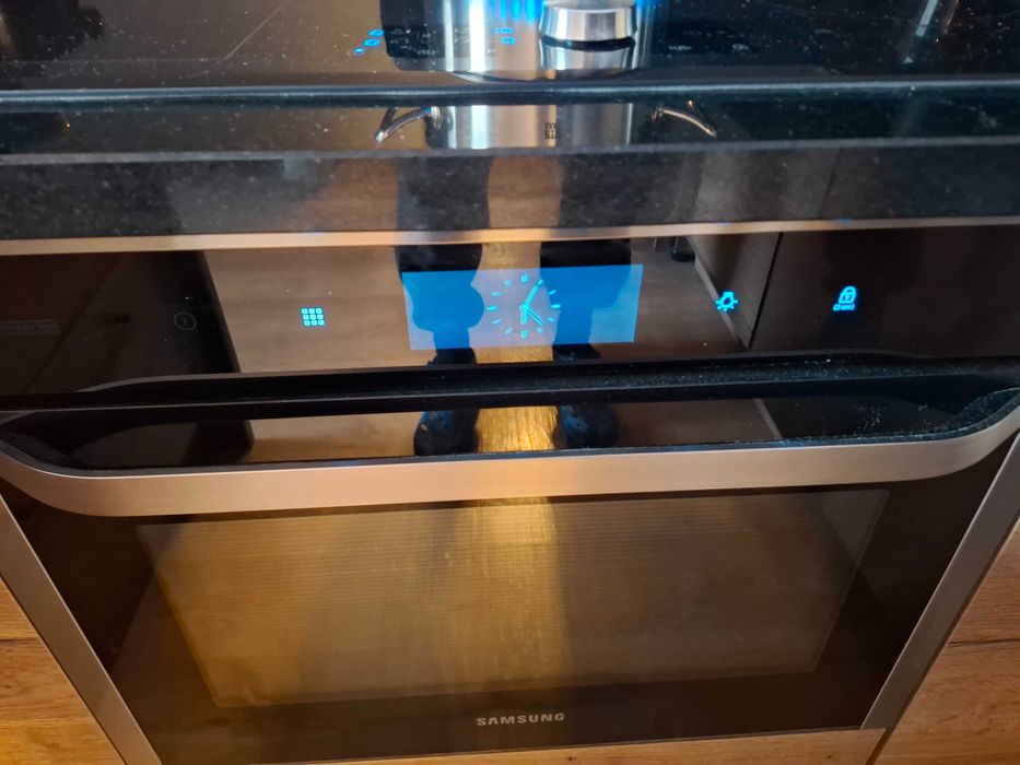 Piekarnik Samsung Chef Collection NQ50J9530BS z mikrofalą