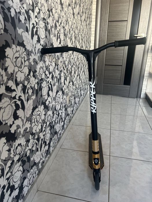 Трюковий самокат