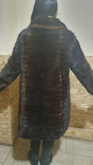 Шуба норкова коричнева.