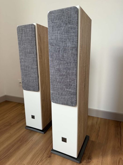 Oberon Dali 5 light oak