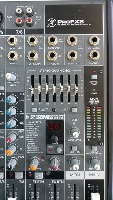 Мікшерний пульт  Mackie ProFx8
