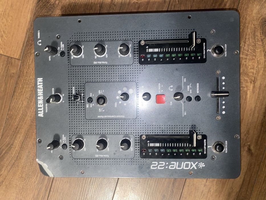 Mikser DJ Allen & Heath Xone:22