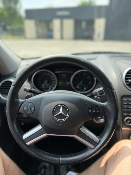 Mercedes-Bens Ml 500