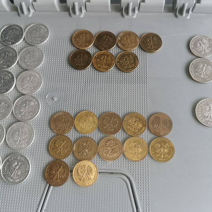 Sprzedam monaty prl. Około 100 sztuk.