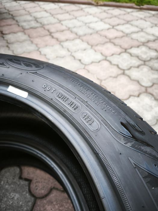 Продам шини 255 55 r19