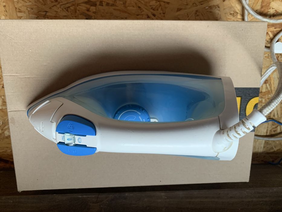 Продам праску PHILIPS GC-2810