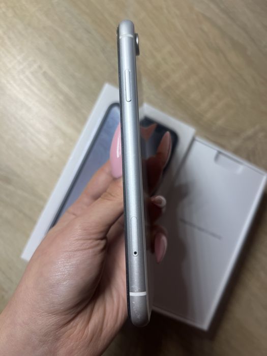 Iphone xr/ Айфрн хр 128гб  Neverlock