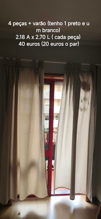 Várias peças de cortina com varão