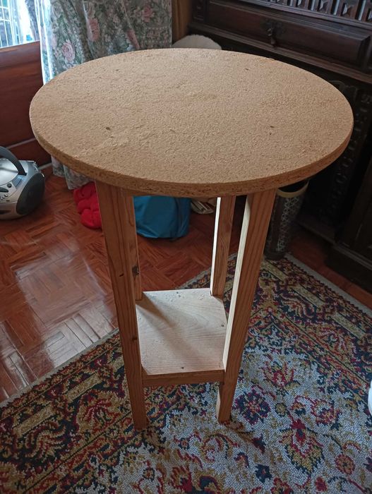 Mesa camilha em aparite