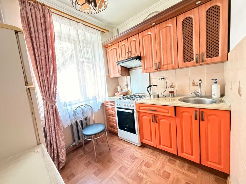 Продаж квартири по вул. Сигнівка. Цегла