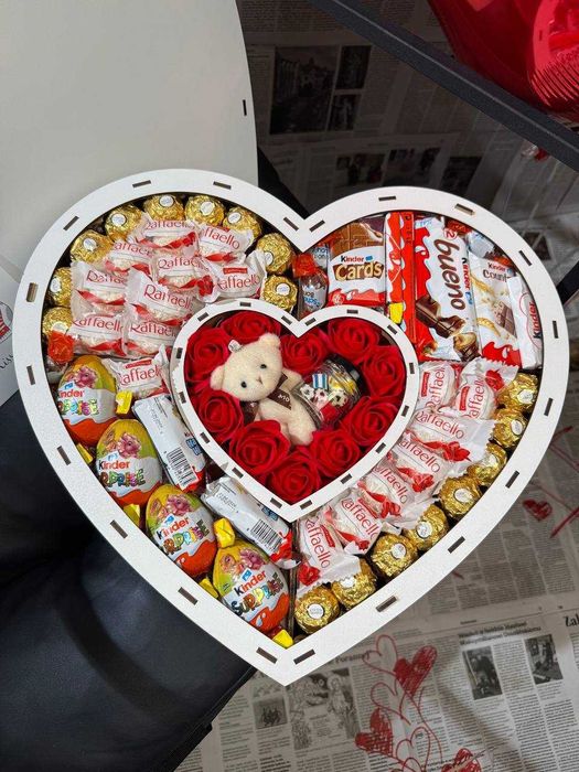 Подарочный набор с конфетами Киндер сюрприз, идеальный бокс на подарок