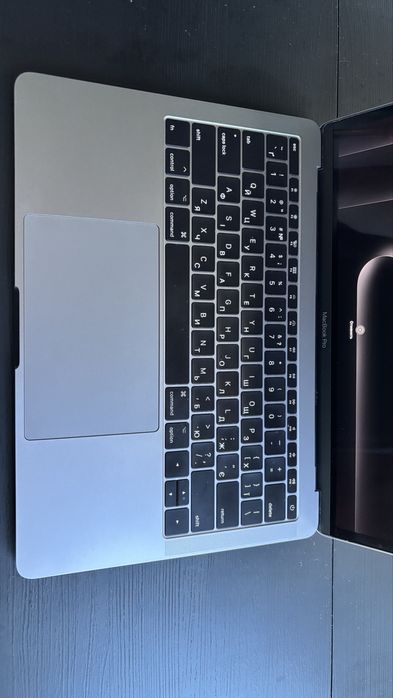 Apple Macbook Pro 13" 2017 16/256 gb (Intel)