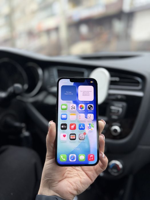 Продам iPhone 13, 128 гб. R-Sim