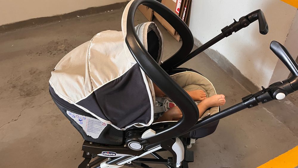 Carrinho de bebé chicco