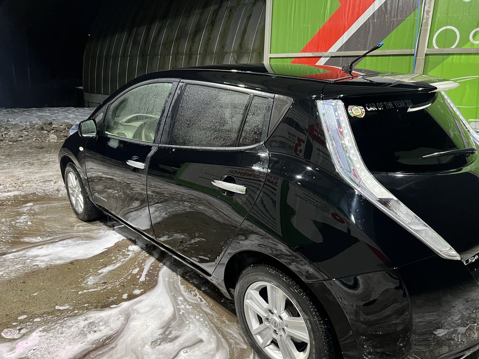 Продається нісан LIeF в гарному стані