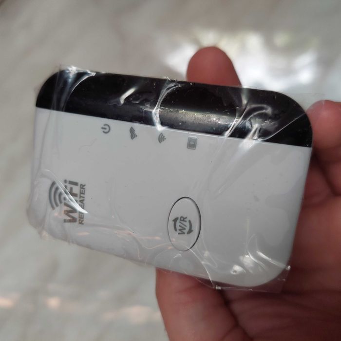 Усилитель WiFi сети, репитер Вайфай сигнала от роутера интернета