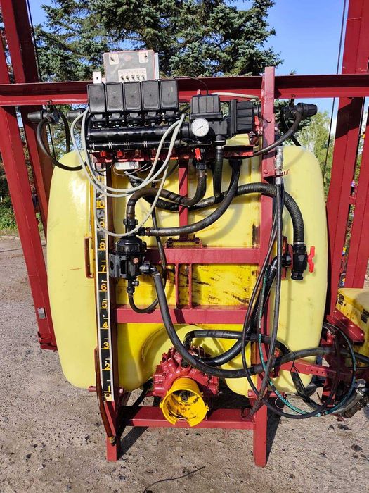 Оприскувач Hardi опрыскиватель Харді 1200л / 15м гідравлічний, пульт