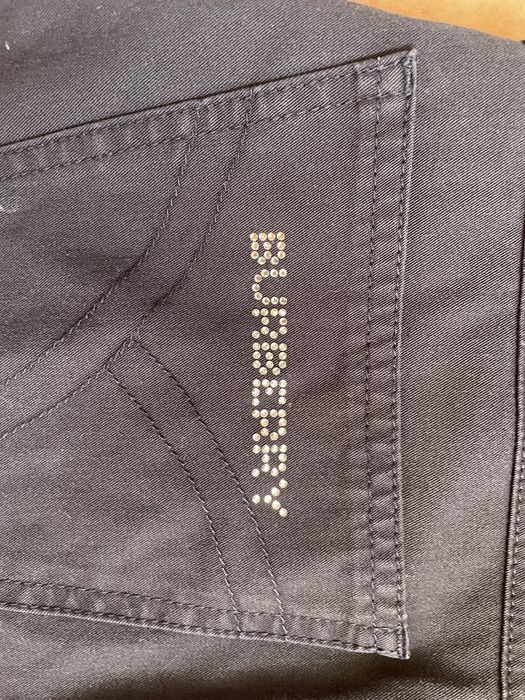 Calça Burberry azul escura com brilhantes