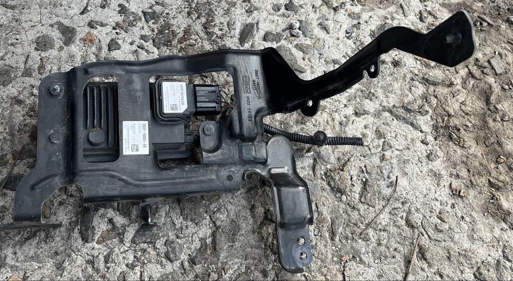 Дистроник радар крепление дистроника радара Ford Fusion MK5