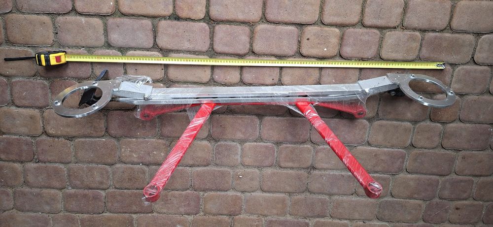 Komplet rozpórek samochodowych , wzmocnienie komory silnikowej