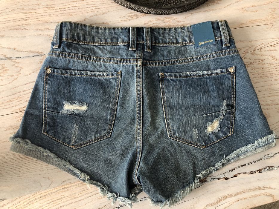 Krótkie spodenki Stradivarius