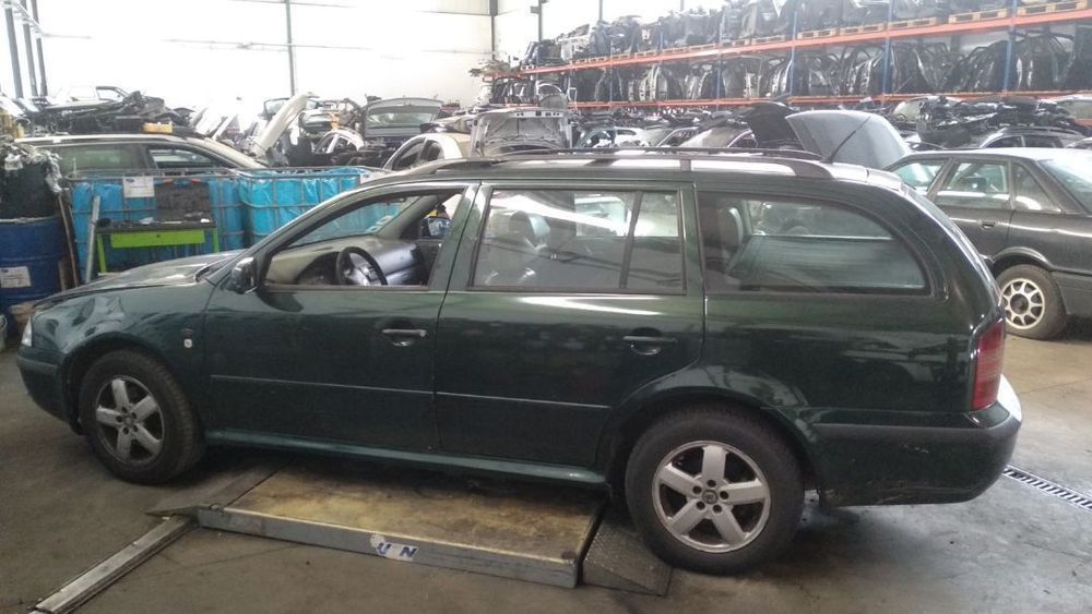 Portas Skoda Octavia Combi 1.9 tdi 110cv 2002