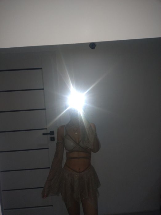 Błyszczący siateczkowy prześwitujący komplet krótka spódniczka wiązany