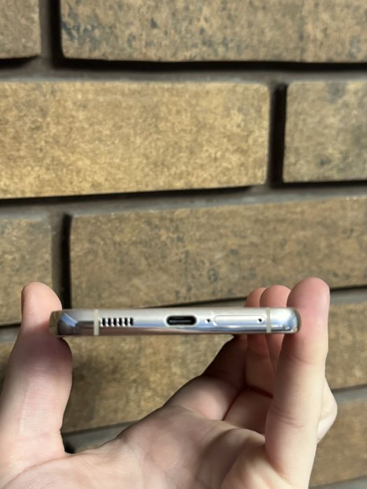 Телефон SAMSUNG S22+