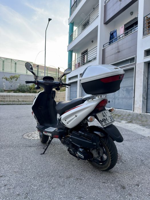 VENDO Keeway F-act 125 - (C/ 6700 KM!)