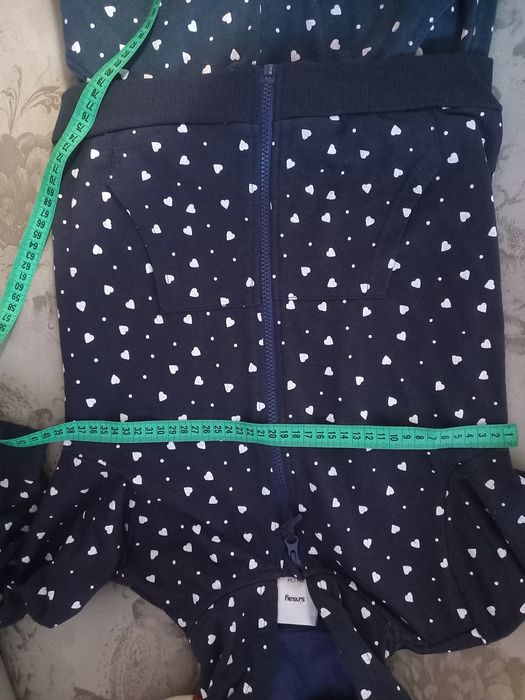 Спортивний костюм на 128-134 см +кофточка