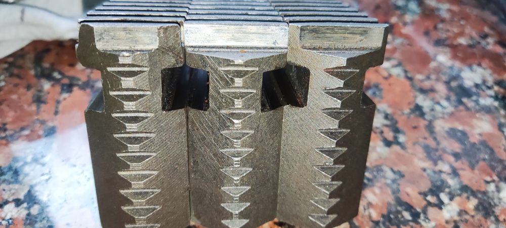 Токарный патрон 250мм.