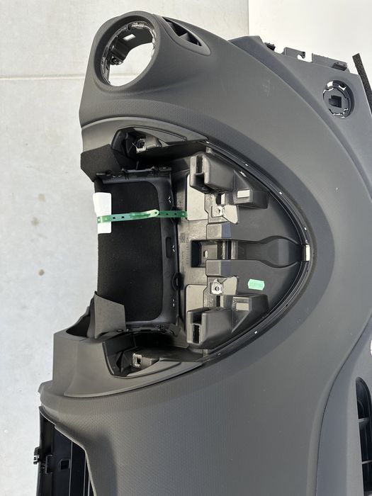 Deska rozdzielcza ,Konsola Airbag Renault Clio 4R.S