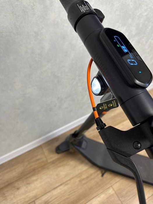 Електросамокат Seegway Ninebot E2 PRO