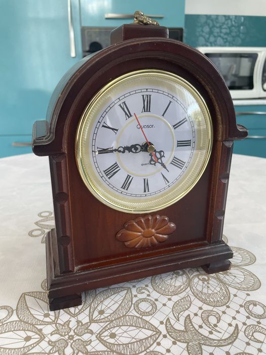 Часи, годинник продам