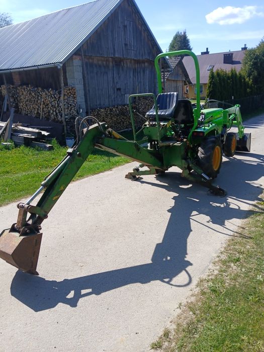 Ciągnik koparko ładowarka john deere 855