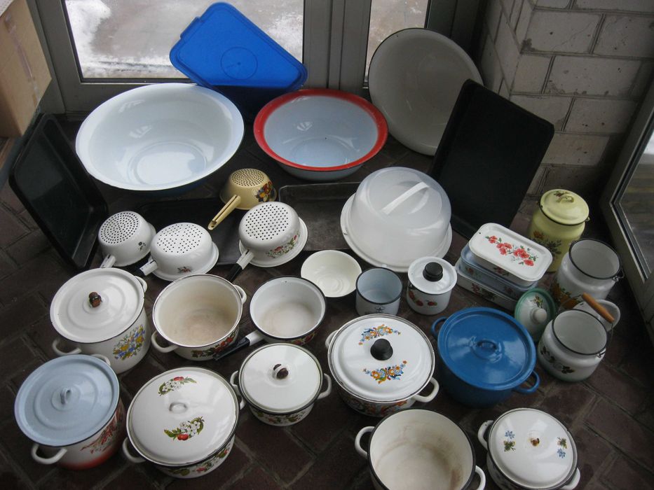 Продам кастрюли эмалированные