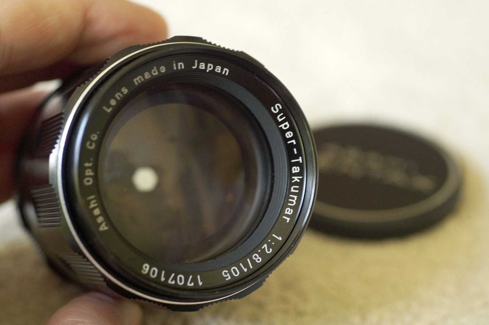 Super Takumar 105mm f/2.8 • m42