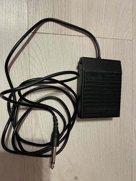 Продам синтезатор Casio