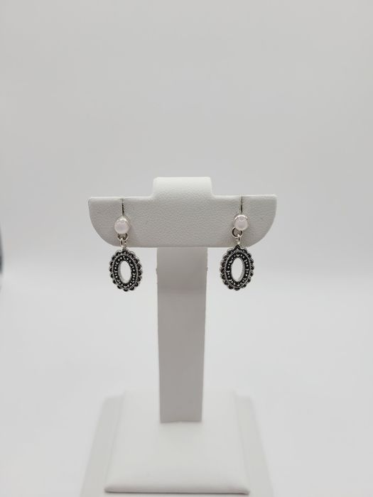 Srebrne kolczyki z naturalnymi kamieniami