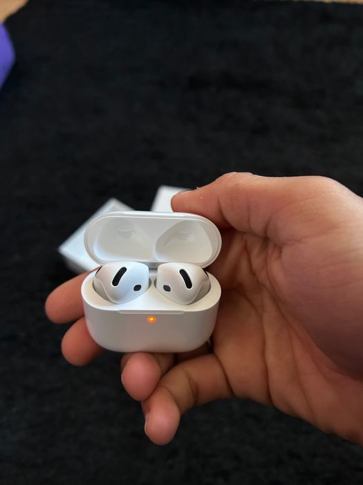 Airpods 4 cancelamento ruído