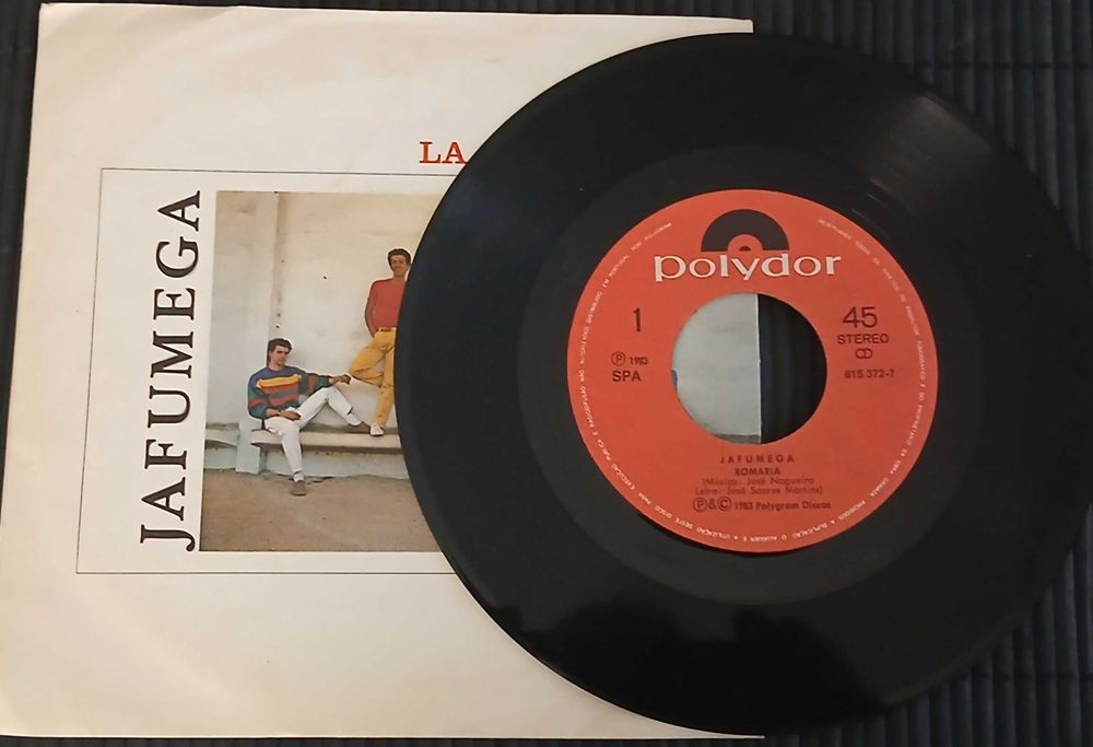 Jáfu'Mega - La Dolce Vita / Romaria (Vinil 7")