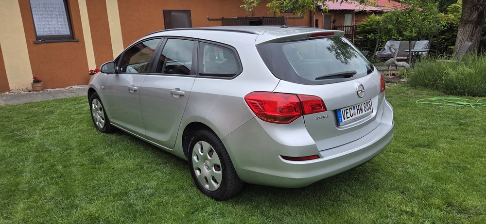 Sprzedam Opel Astra Selection