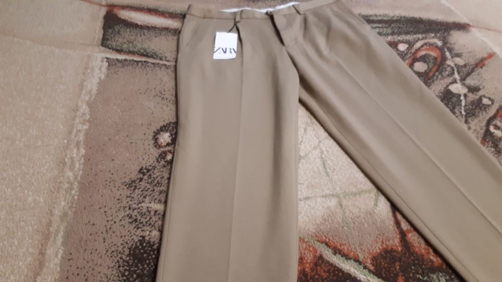 Spodnie Zara męskie.NOWE z metką za połowę ceny.Rozmiar 44.L-XL.