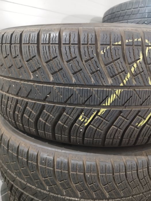255/55 R 19 zimowe Michelin.