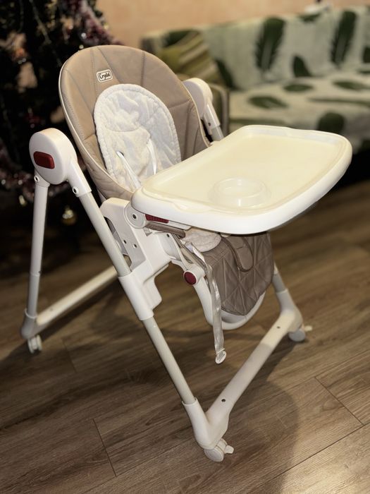 Стільчик для годування