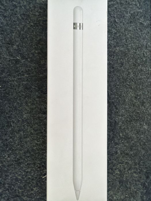 Apple pencil lightning
