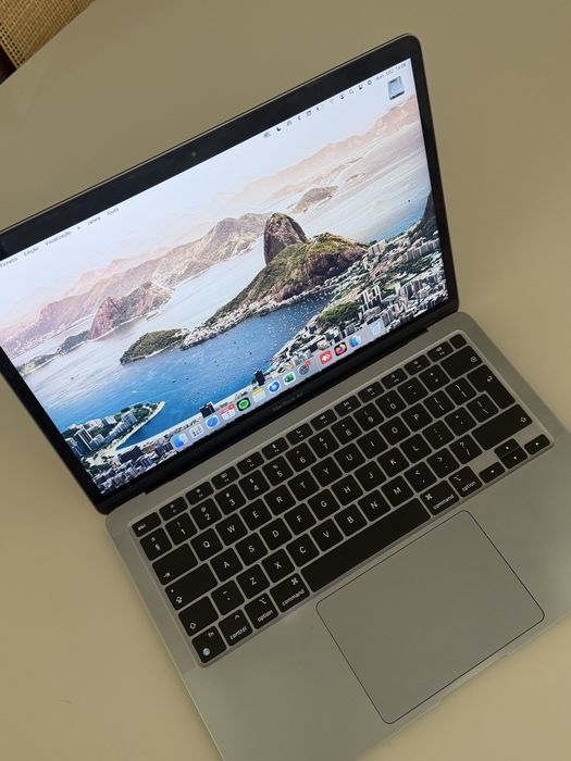 Vendo Macbook Air , M1 , 2020
